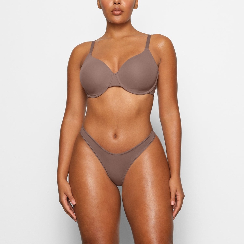 Skims T-Shirt Bra
